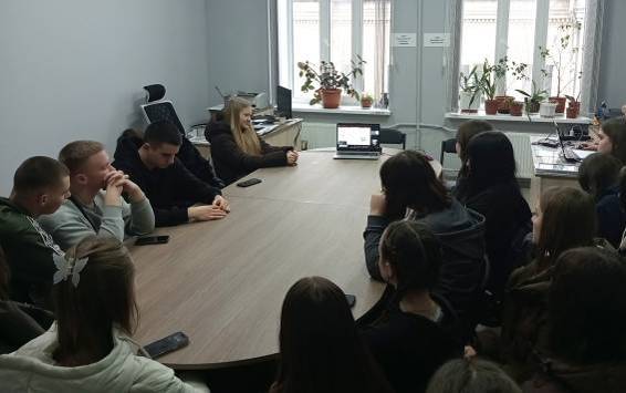 C:\Users\Елена\Desktop\Лекція Луняка 2025\изображение_viber_2025-12-05_10-19-33-009.jpg